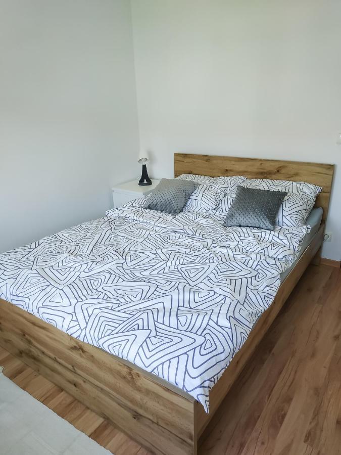 Uroczy Apartament Pod Skarpa Wadowice Ngoại thất bức ảnh