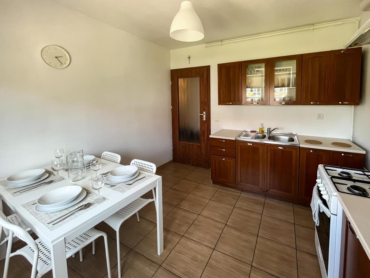 Uroczy Apartament Pod Skarpa Wadowice Ngoại thất bức ảnh