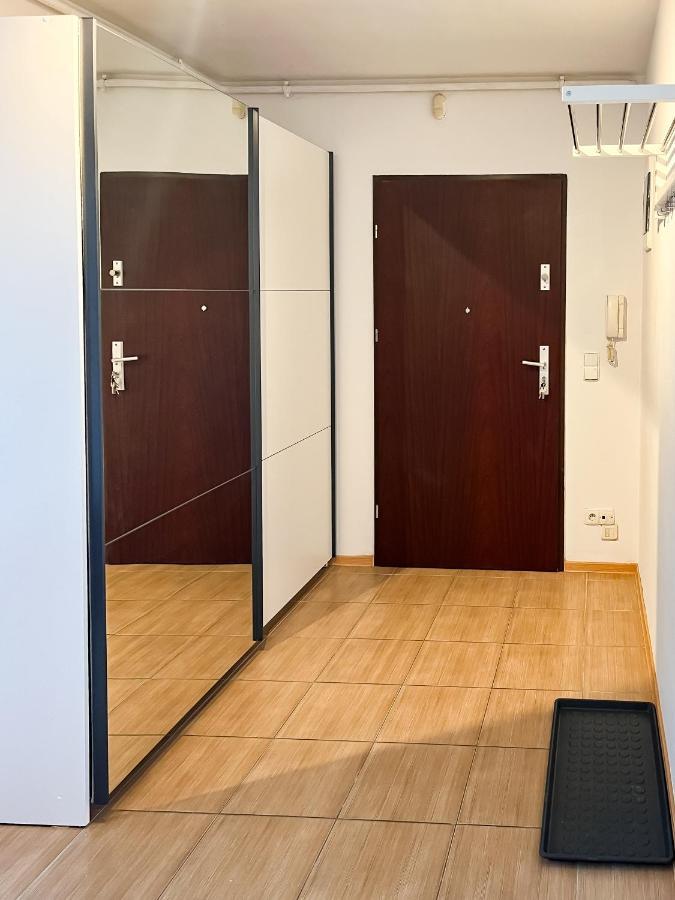 Uroczy Apartament Pod Skarpa Wadowice Ngoại thất bức ảnh